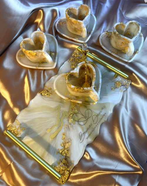 Amour Gold Experience